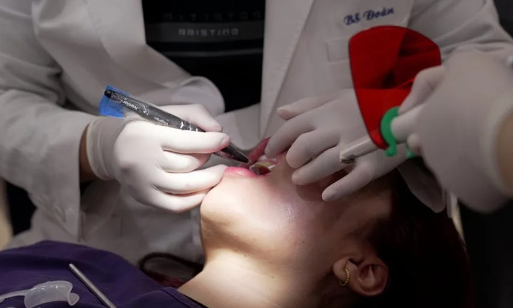 9 Interpretations of Dreaming about Damaged Teeth