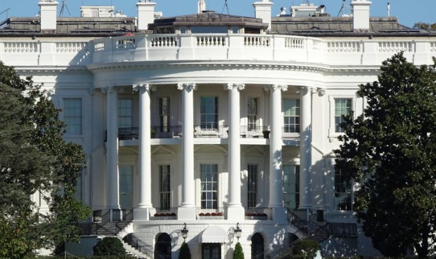 9 Spiritual Meanings of Dreaming of Welcoming the President