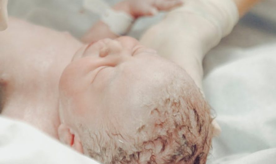 9 Spiritual Meanings of Dreaming About Bathing a Newborn