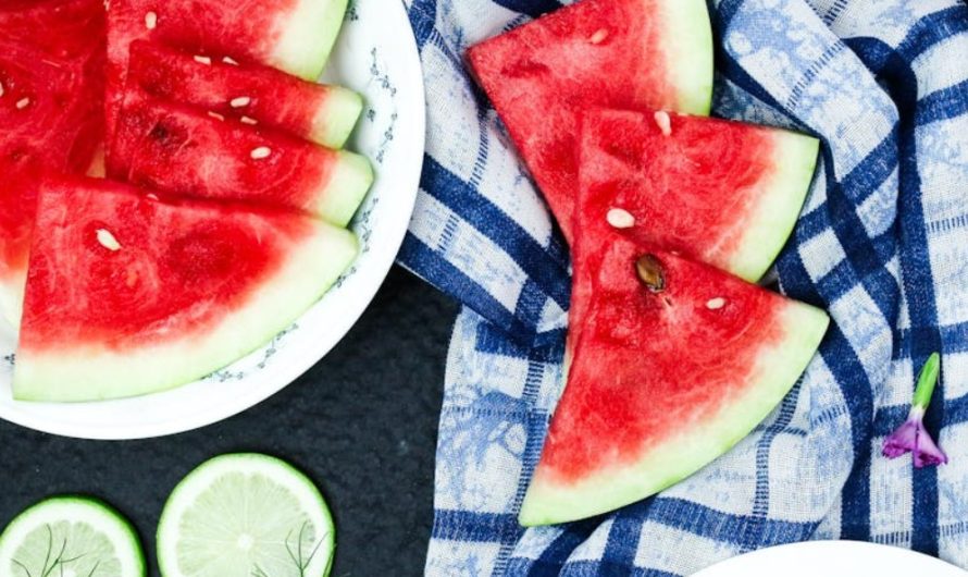 9 Spiritual Meanings of Dreaming About Cutting a Watermelon