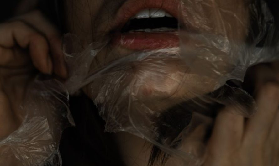 9 Spiritual Meanings of Dreaming of Strangling Someone
