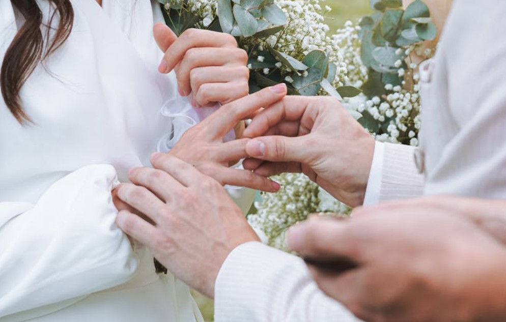 9 Spiritual Meanings of Dreaming About Marrying a Celebrity