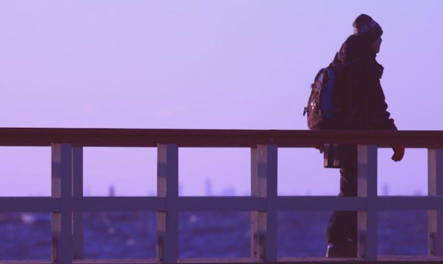 9 Spiritual Meanings of Dreaming About Separation from Family
