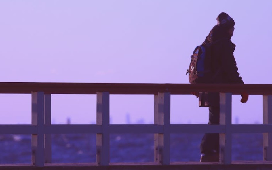 9 Spiritual Meanings of Dreaming About Separation from Family