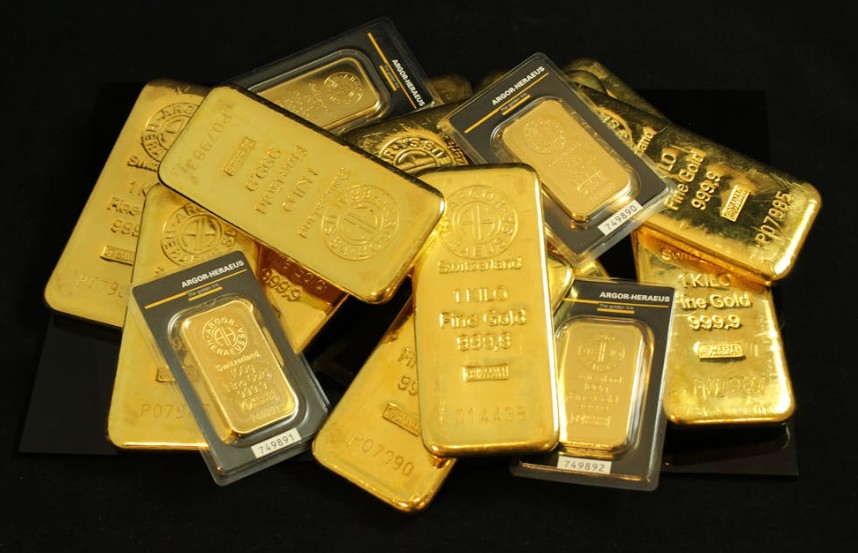 9 Spiritual Meanings of Dreaming of Eating Gold