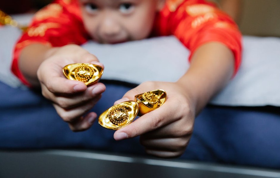 9 Spiritual Meanings of Dreaming About Losing Gold