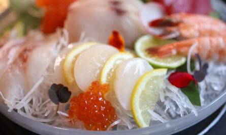 9 Spiritual Meanings of Dreaming About Slicing Sashimi