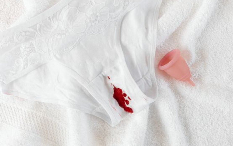 9 Spiritual Meanings of Dreaming About Menstrual Blood Flowing on the Floor